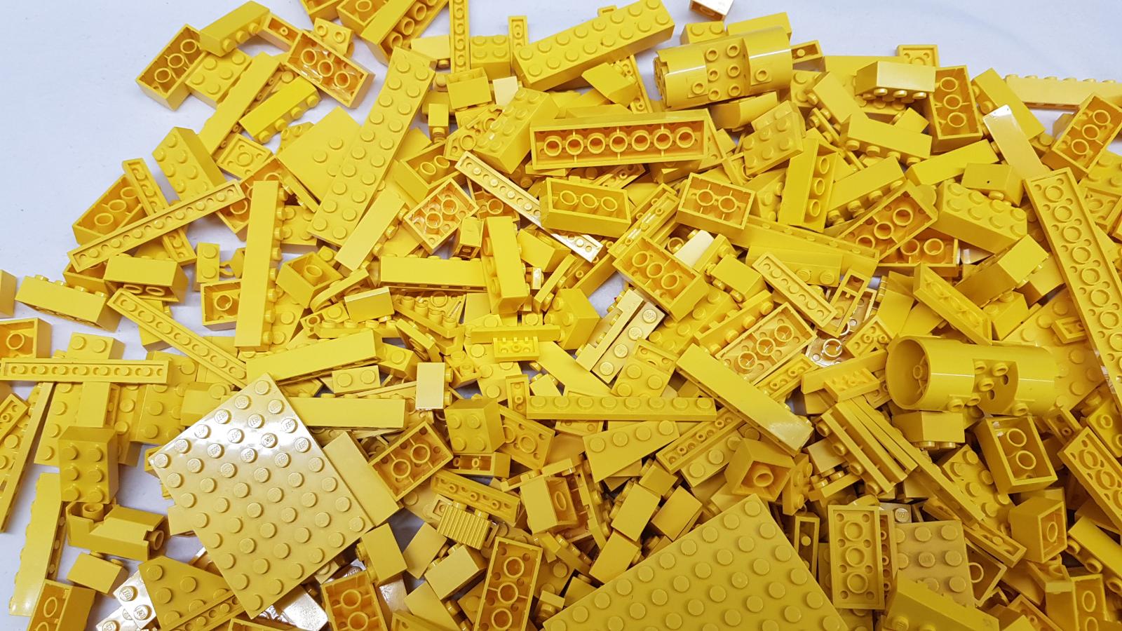 Lego žluté díly 0,9 kg od Legomania  - Hračky