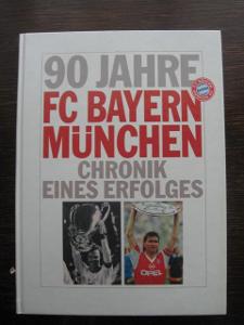 90 let FC BAYERN MNICHOV - německy (LUXUSNÍ PUBLIKACE 0,9 kg)