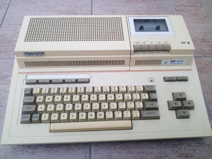 PC SHARP MZ-800 (1985) - Počítače a hry