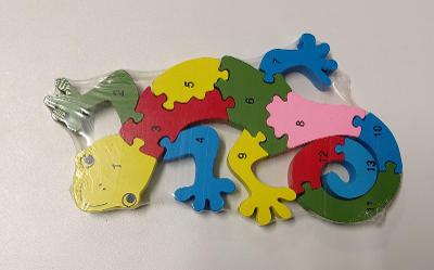 Dětské vzdělávací dřevěné puzzle - Ještěrka -  abeceda + čísla. Nové.