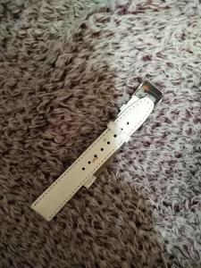 koženkový pásek na hodinky bílý