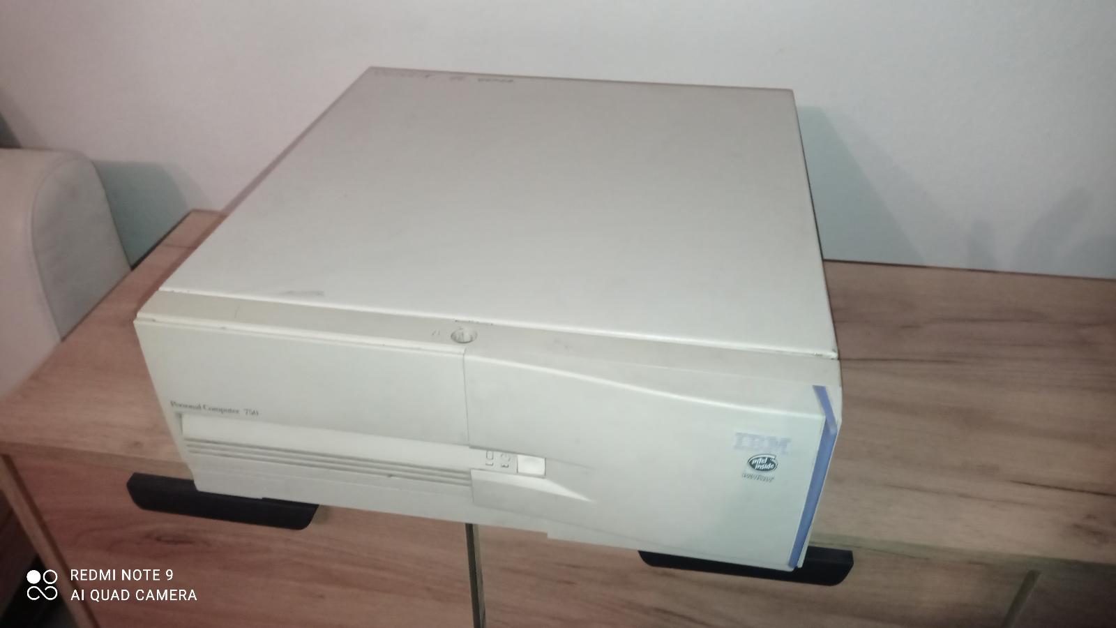 IBM Personal Computer 750 P 133 Mhg - Počítače a hry