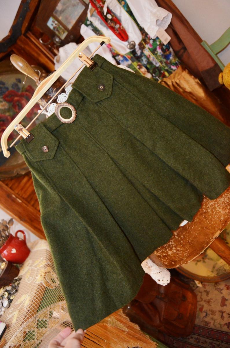 Myslivecká... vlněná sukně zelená vel. 32/34 - Dámské oblečení