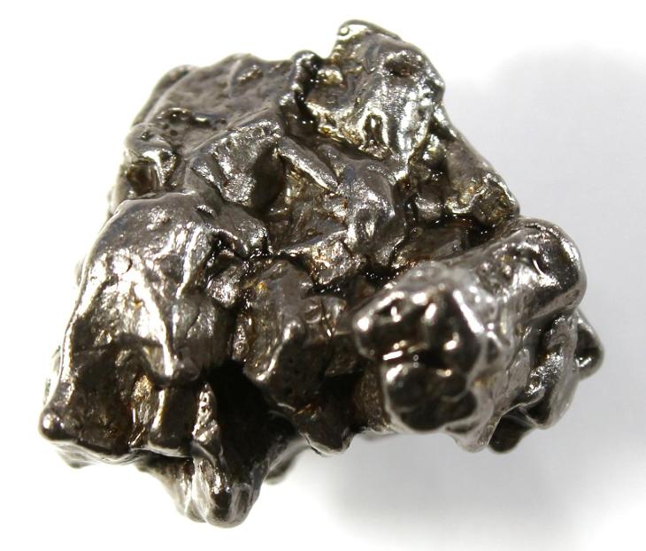 Meteorit Campo del Cielo, Argentina, 13.16 gramů, 19x18x17 mm - Sběratelství