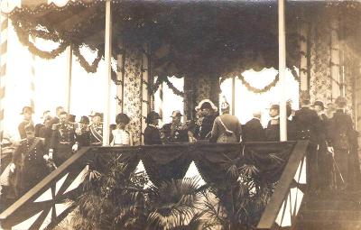 Generálská slavnost při spuštění bitevní lodi RADETZKY 3.7.1909- Terst