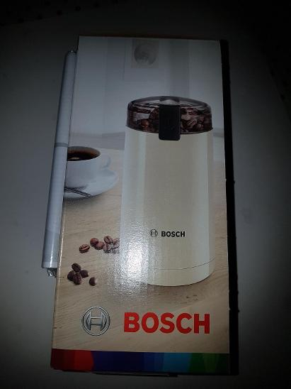Bosch TSM6A017C  béžový mlýnek na kávu