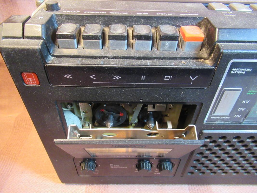 Rádio Recorder R 4100 - Starožitnosti