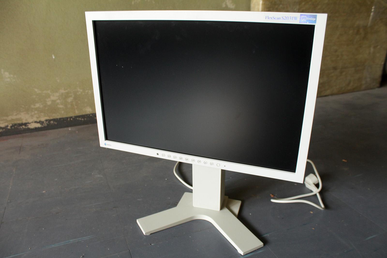 eizo flexscan s2031w