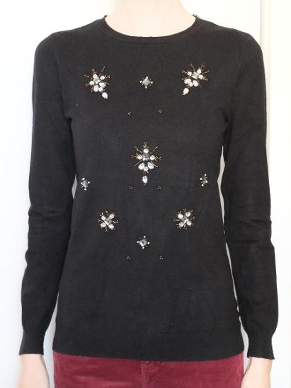Černý slabý svetřík s vyšitými korálky, F&F vel. 36 - Dámské oblečení