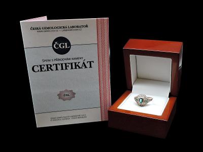Zlatý prsten- smaragd, diamant/ ČGL certifikát