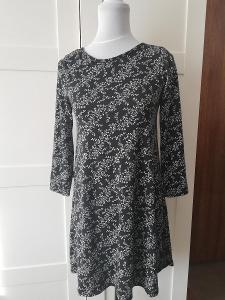 B.YOU- Nové dámské černé,úpletové šaty s bílým vzorem,M/40.