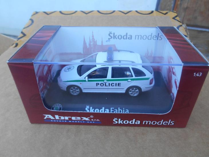 Abrex škoda fabia combi Policie 1-43 zelený pruh - Modely automobilů