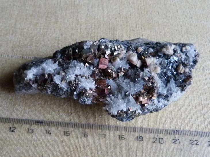 GALENIT, KŘIŠŤÁL, CHALKOPYRIT-Bulharsko-Madan-270g - Minerály a zkameněliny