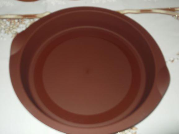 Tupperware- Dortová silikonová forma MALÁ /barva fialová/