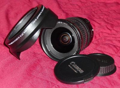Prodám ultraširokoúhlý objektiv Canon EF-S 10-22mm, f 3,5-4,5 USM