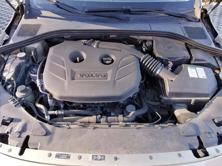 Volvo S60, 2.0T (149kW) Summum, 93.700km | Aukro - Ověřeno
