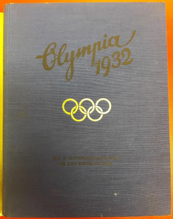 3x kniha Olympia (1932, 36 I./II. svazek) v krabičkách - Vojenské sběratelské předměty