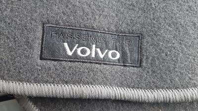 Volvo V40/S40 Originál textilní koberečky. Super stav.