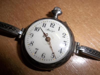 Starožitné stříbrné hodinky jeptišky Stréga