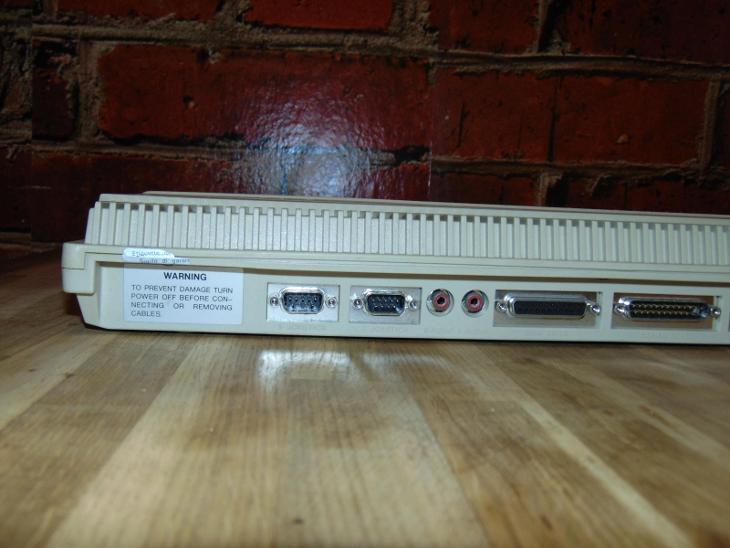 Commodore Amiga A-500 - Historické počítače