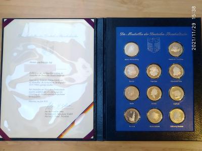 254g stříbra, 11 stříbrných medailí, 11 x 25g, Ag 925/1000