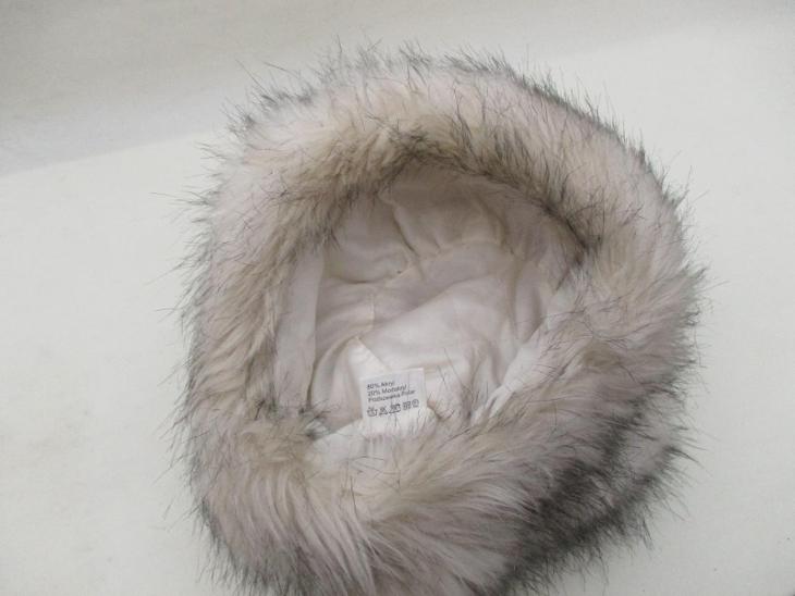 Retro dámská umělo - kožešinová zimní čepice  ČSSR
