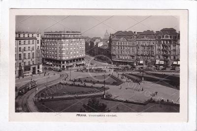 PRAHA 2 4 10 VINOHRADY Žižkov NÁMĚSTÍ MÍRU TRAMVAJ Vršovice ANGLICKÁ