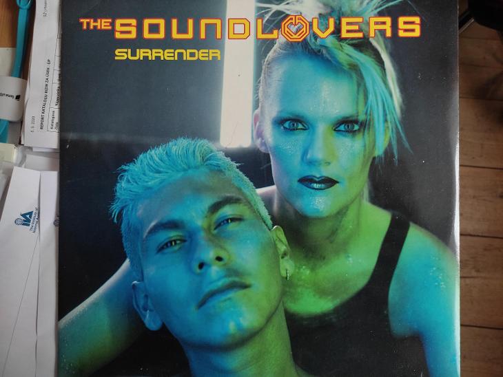1 LP - Soundlovers -Surrender