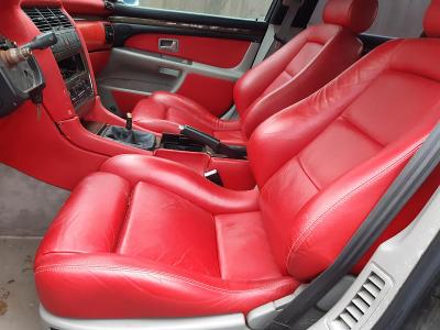 AUDI A8,S8 D2 - sedačky RECARO  červená kůže