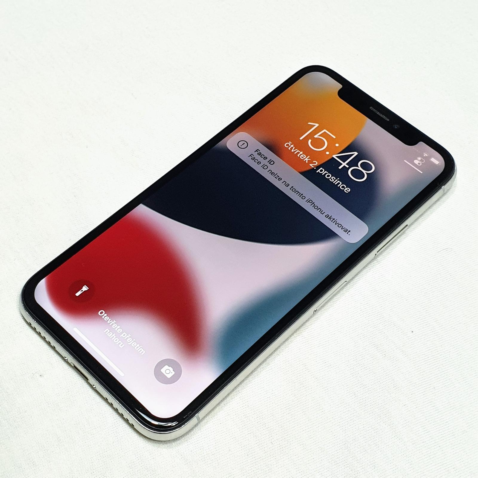 iPhone X Silver 64GB - nefunkční Face ID a sluchátko - Mobily a chytrá elektronika