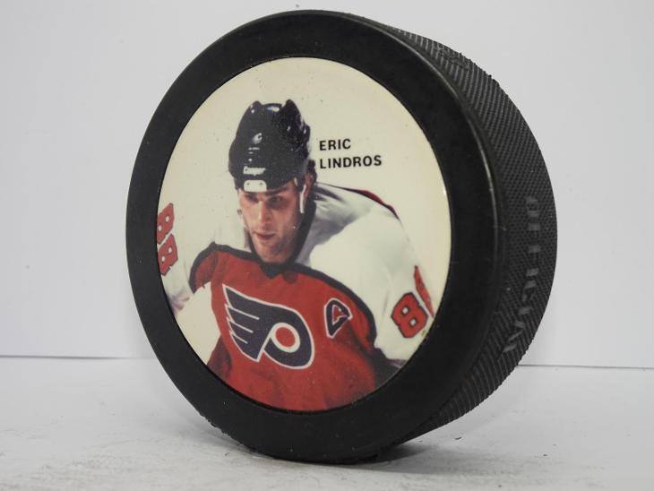 vložené logo STARÝ 1990´s ORIGINÁL NHL hokej puk ERIC LINDROS / NHLPA - Puky