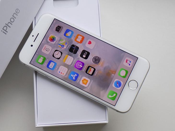 APPLE iPhone 7 32GB Silver - ZÁRUKA 12 MĚSÍCŮ - KOMPLETNÍ BALENÍ - Mobily a chytrá elektronika
