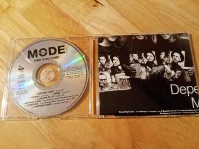 DEPECHE MODE -Everything Counts Live_CD BONG 16