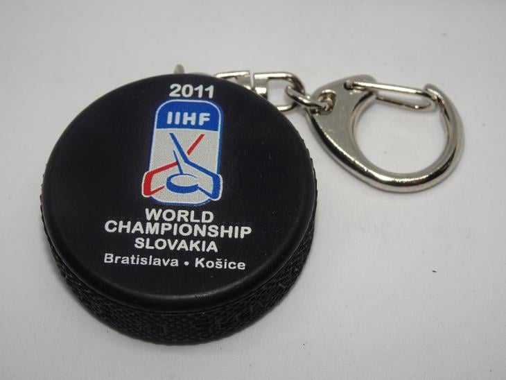 KLÍČENKA mini hokejový puk / IIHF  MS 2011 SLOVENSKO BRATISLAVA KOŠICE
