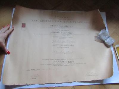Vysokoškolský diplom z roku 1924