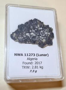 Měsíční kámen - lunární meteorit NWA 11273 - 7,3 gramu