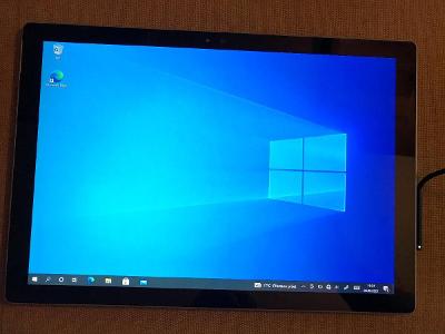 Microsoft Surface 4 Pro 1724 128GB Intel i5