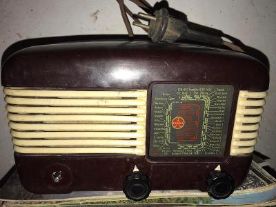 Starožitné rádio Tesla Talisman 306 U  