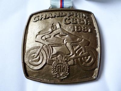 GRAND PRIX ČSSR 1981 - MOTOCYKLY, velká medaile+stužka+pouzro, průměr 
