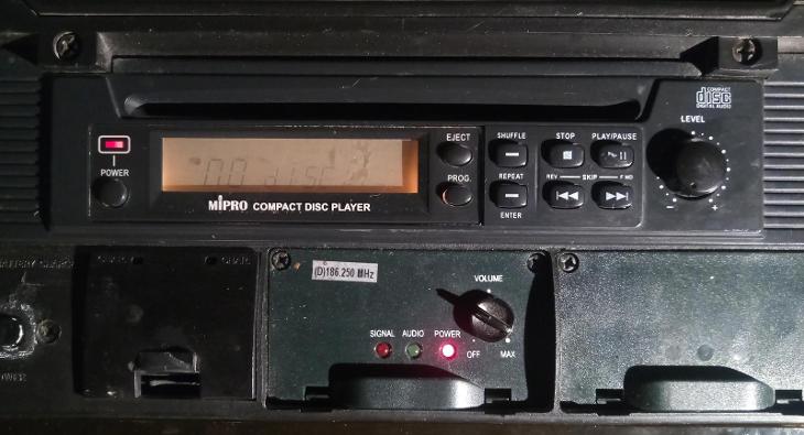 mobilní bezdrátová PA sestava MIPRO MA-707 - TV, audio, video