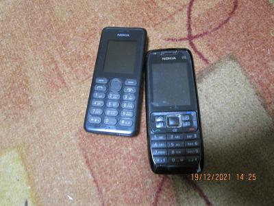 Nokia mobil 2x --bez nabíječky