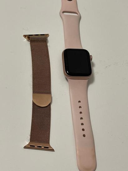 Apple Watch 4 40mm Rose Gold | Aukro