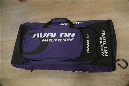 Taška/batoh na reflexní luk a šípy zn. Avalon classic, fialový.