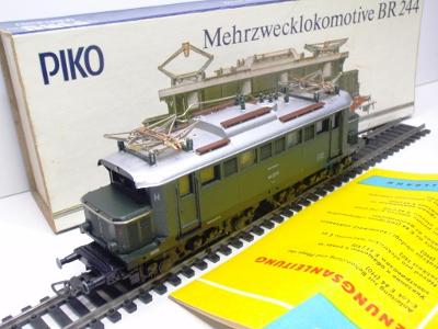 PIKO Elektrická lokomotiva řadyE44 - HO - Více foto v obsahu