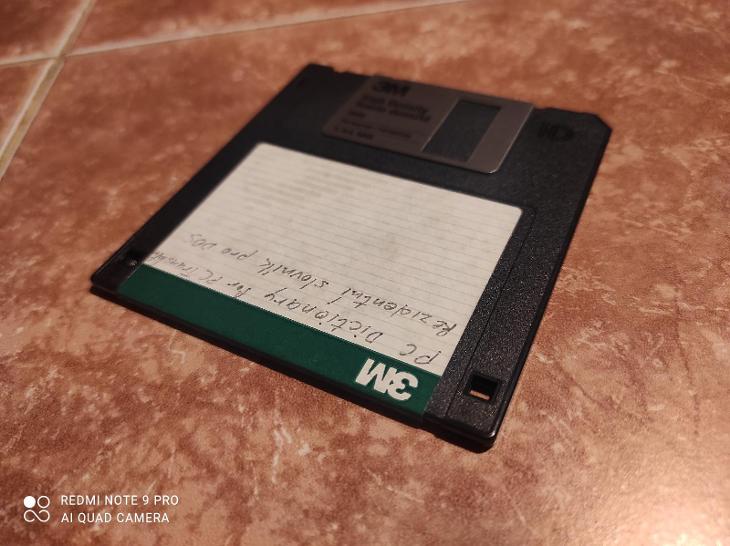 Stará disketa - Počítače a hry