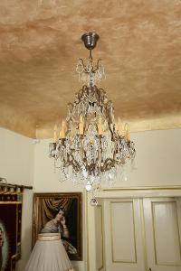 Párové křišťálové lustry Ludvík XVI