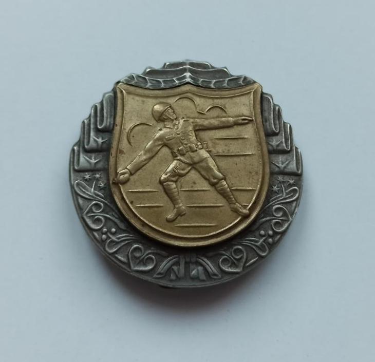 Odznak pro vrhače granátů a granátníky, období  1938-39, 100% původní  - První republika vojenské sběratelské předměty