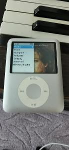 Apple iPod Nano / 4GB (Silver) - 3.generace