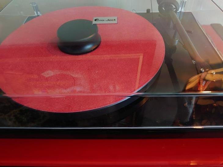 Gramofon Pro-Ject Carbon Debut - TV, audio, video