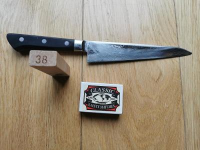 Japonský nůž damascenský se značkou nožíře